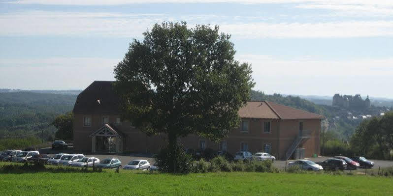 Hotel Au Perigord Noir Hautefort Exterior foto